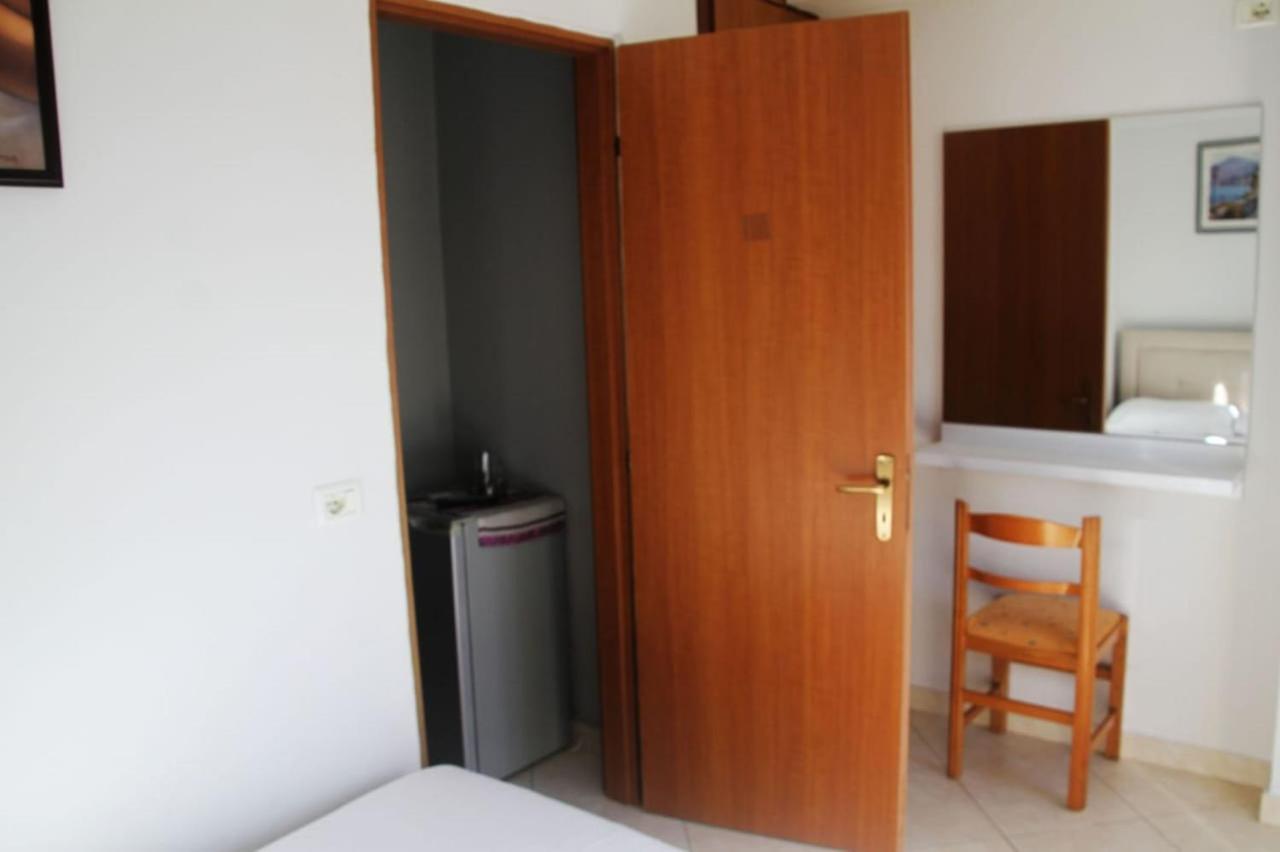 Eduart Apartments Sarande Exterior photo