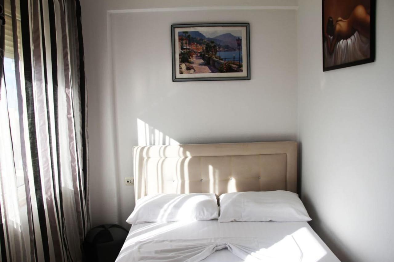 Eduart Apartments Sarande Exterior photo